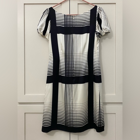 Julie Brown dress. NWT Fits small - Picture 2 of 10